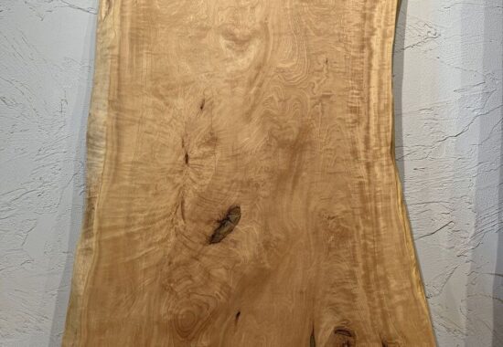 オリジナル商品 | 無垢一枚板「栃」テーブル【上杉木材店】岐阜で創業