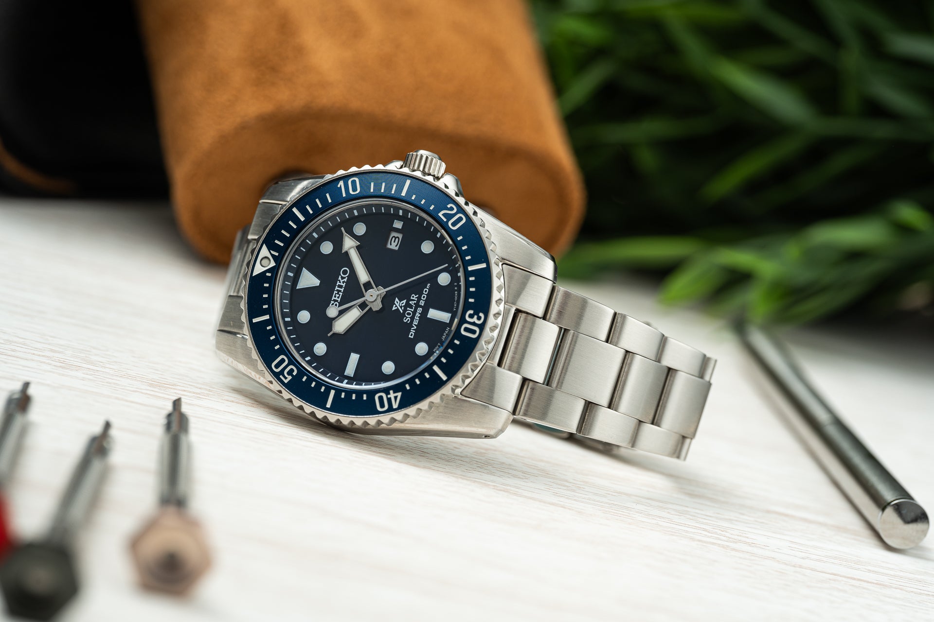 Senator Bracelet (Seiko SNE57x Solar) – Uncle Straps