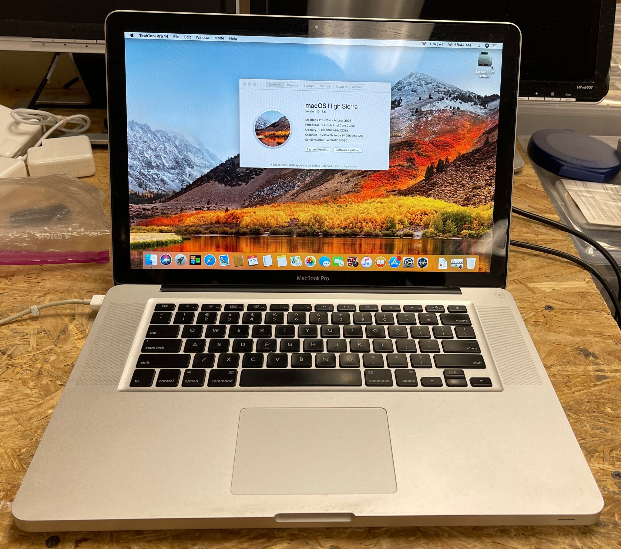 Apple MacBook Pro 15-inch Late 2008 2.4GHz Intel Core 2 Duo