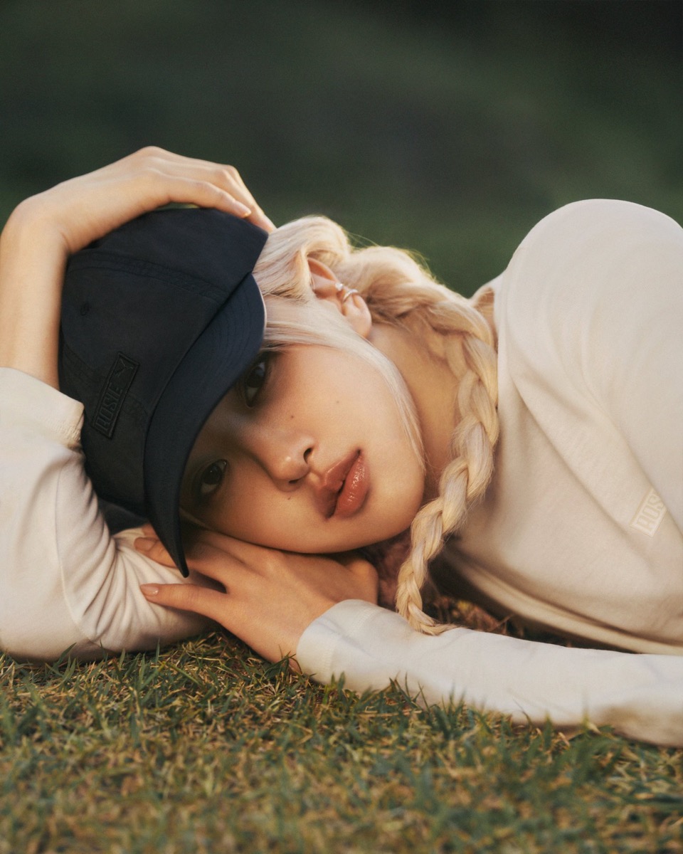 BLACKPINK ROSÉ x Puma 初コラボコレクションが国内8月27日／8月28日