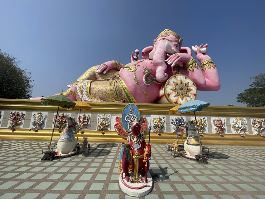 願いが3倍速で叶うピンクガネーシャ（ワットサマーンラッタナーラーム