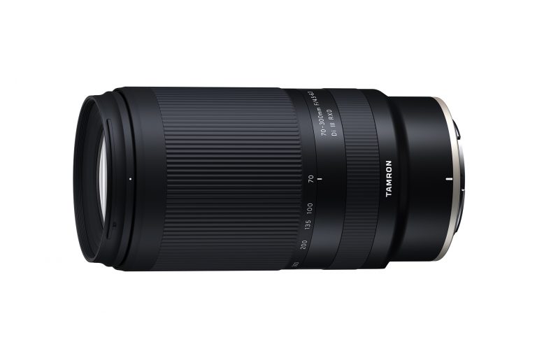 タムロン、ソニー Eマウント用大口径望遠ズームレンズ「70-180mm F/2.8