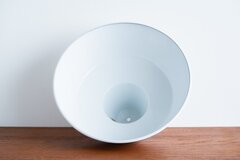 H056 Louis Poulsen | ワークショップランプ | ホワイト – tefu