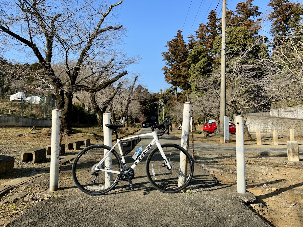 冬と春の境目にモンベル「ウイックロン ZEO サイクルジャージ」を着て