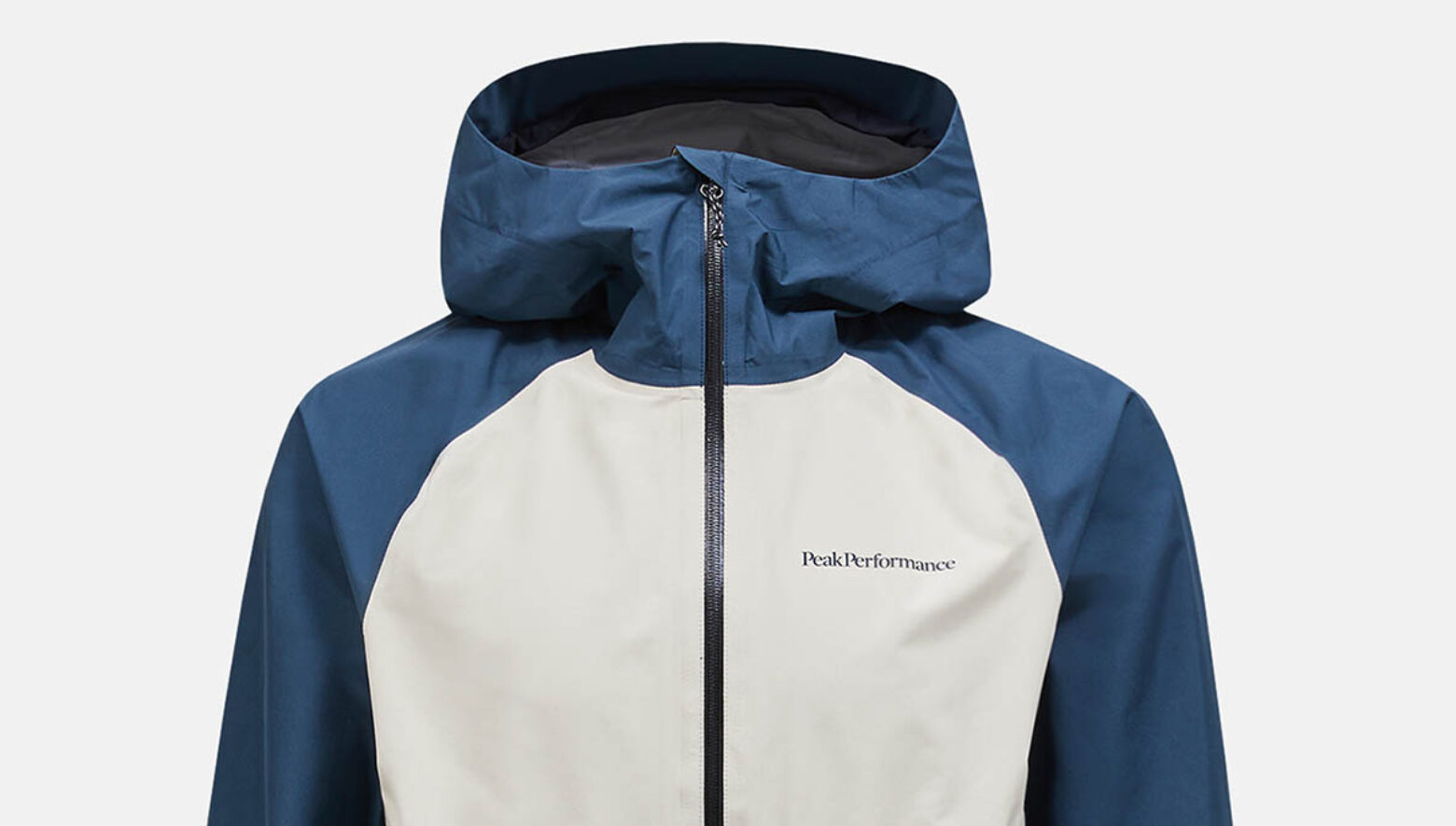 ピークパフォーマンスの新作レインウエアは、カラーリングが個性的な