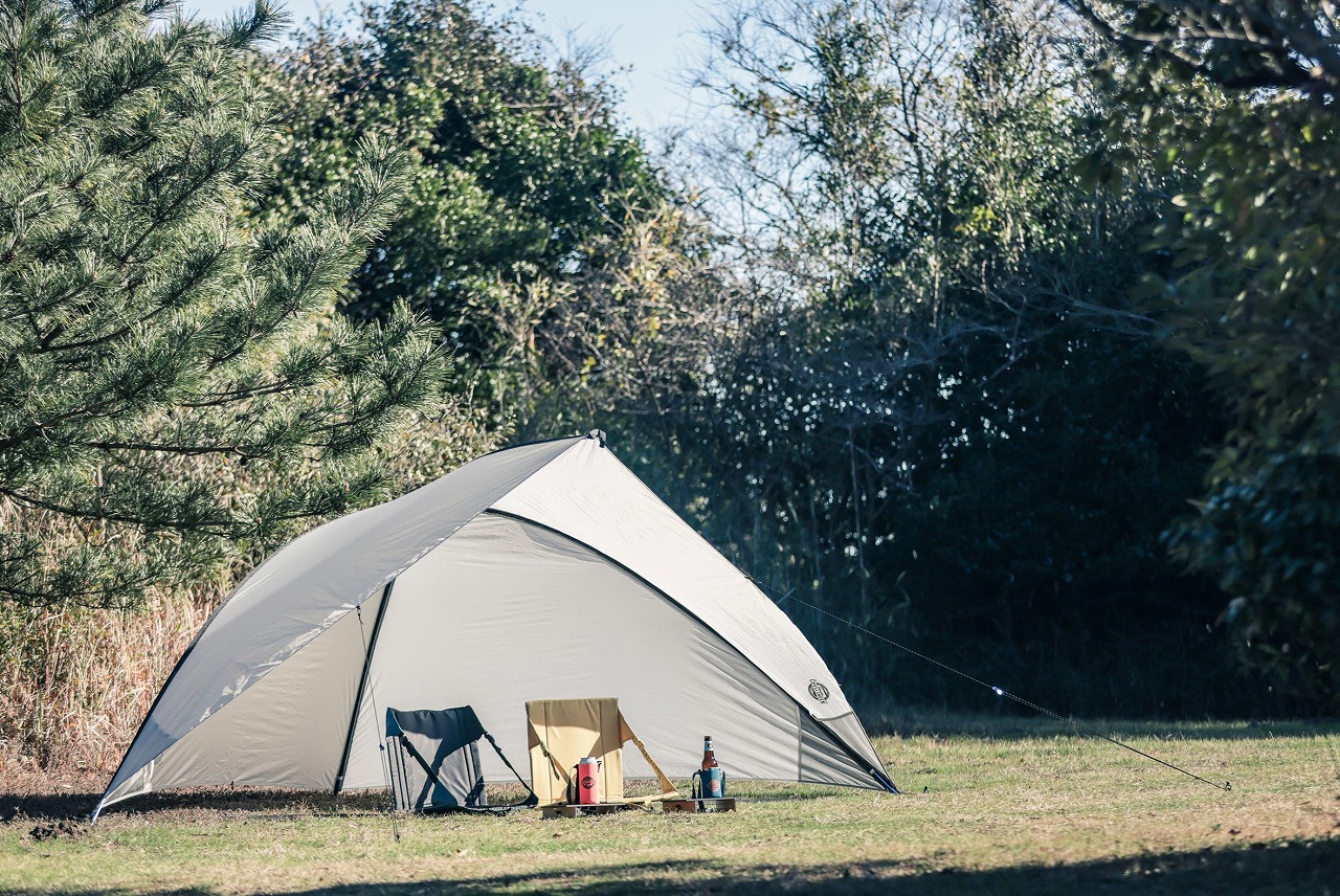 クレイジークリークの新作は、レジャーにもってこいの自立式シェード