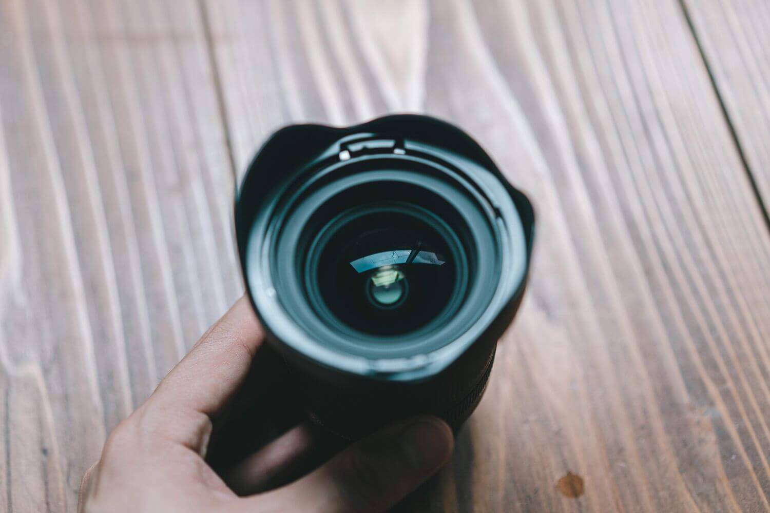 動画にも写真にも最高。TAMRONのソニーEマウント用「17-28mm F2.8 Di