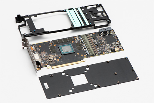 ZOTAC GAMING GeForce RTX 2080 AMP」を写真でチェック。3連ファン付き