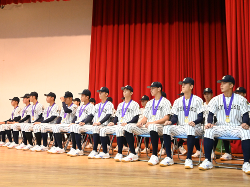 野球部から優勝報告がありました – 九州国際大学付属高等学校