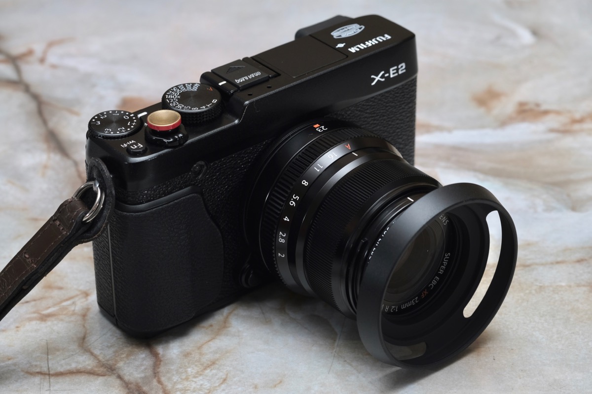 XF35mmF2やXF23mmF2用の社外製フードはどんな感じなのか？純正品LH