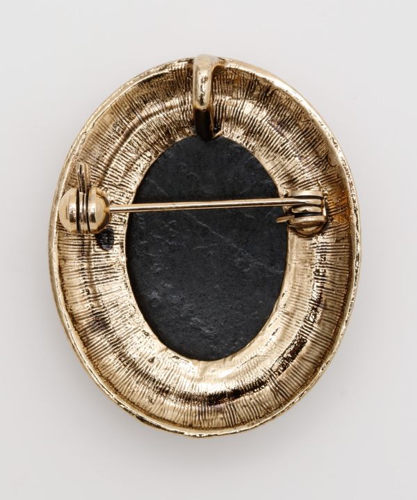 アンティークカメオブローチ(BROWN): 『欧州航路』