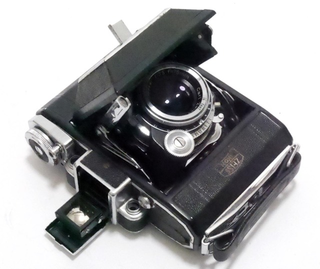 ドイツ製 スーパー セミ イコンタ 6X4.5 V 型 カール・ツァイス