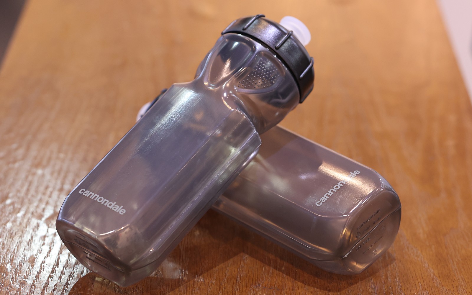 付けると速くなるボトル！キャノンデール Gripper Aero Bottleが再入荷