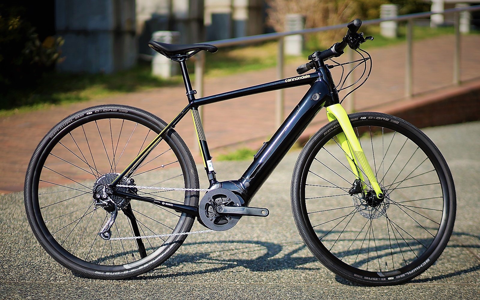 電気の力で街中を駆け抜けろ！Quick Neo入荷しています