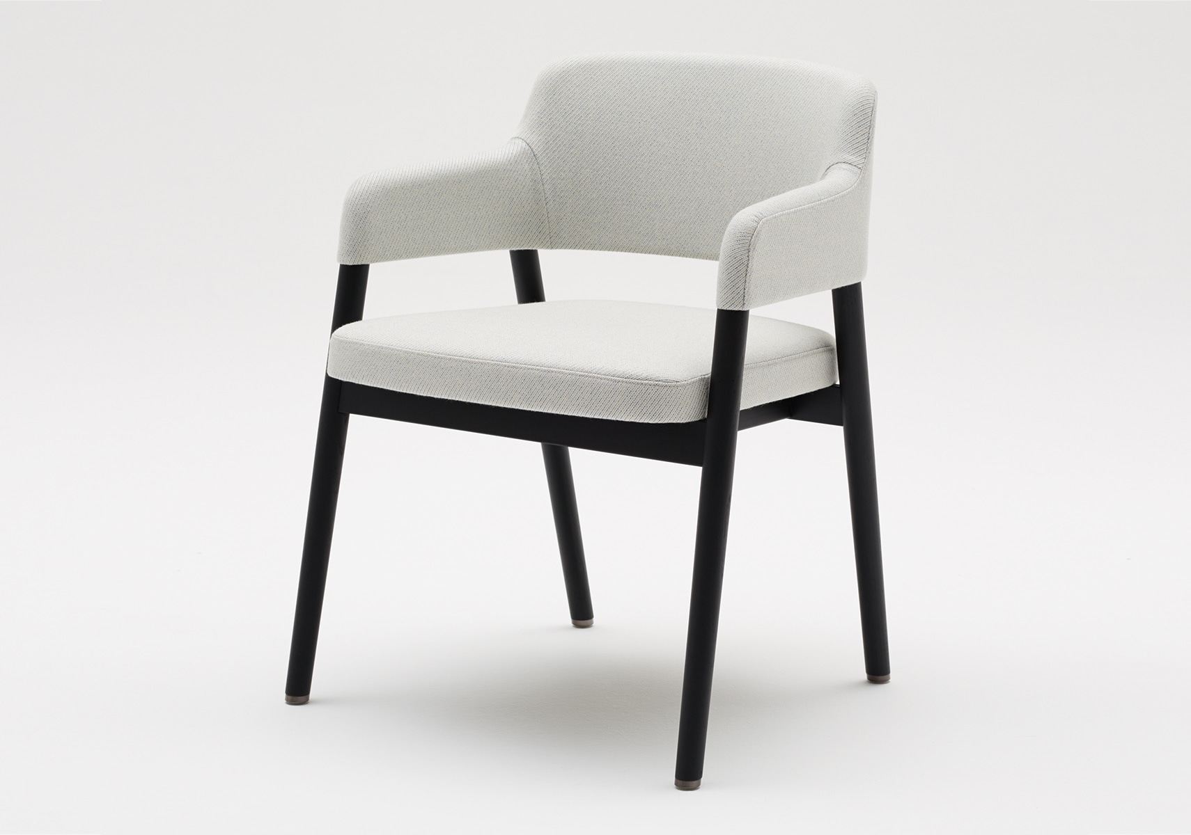 IXC(イクスシー）TANT-TANTタンタン アームチェア|カッシーナ