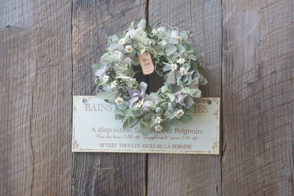 大人可愛いナチュラルリース｜プリザーブドフラワー あじさい×デイジー