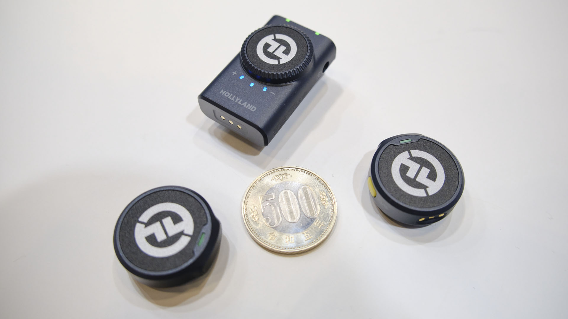 HollylandがLARK M2を発表 - ボタンサイズのデュアルマイクワイヤレス