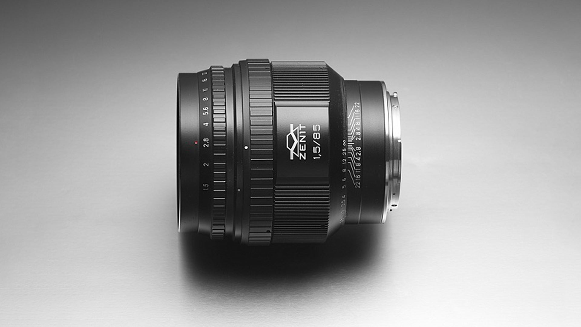 IronGlass、Rehoused MKIIシリーズにHELIOS 40-2 85mm T1.6を追加 | CineD