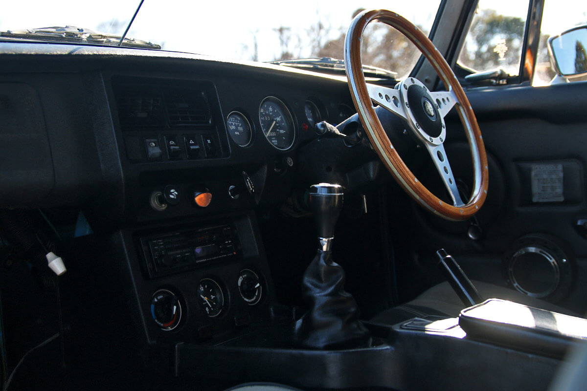 MG-B ブルー | ローバーミニを楽しむ：Classca（クラスカ）