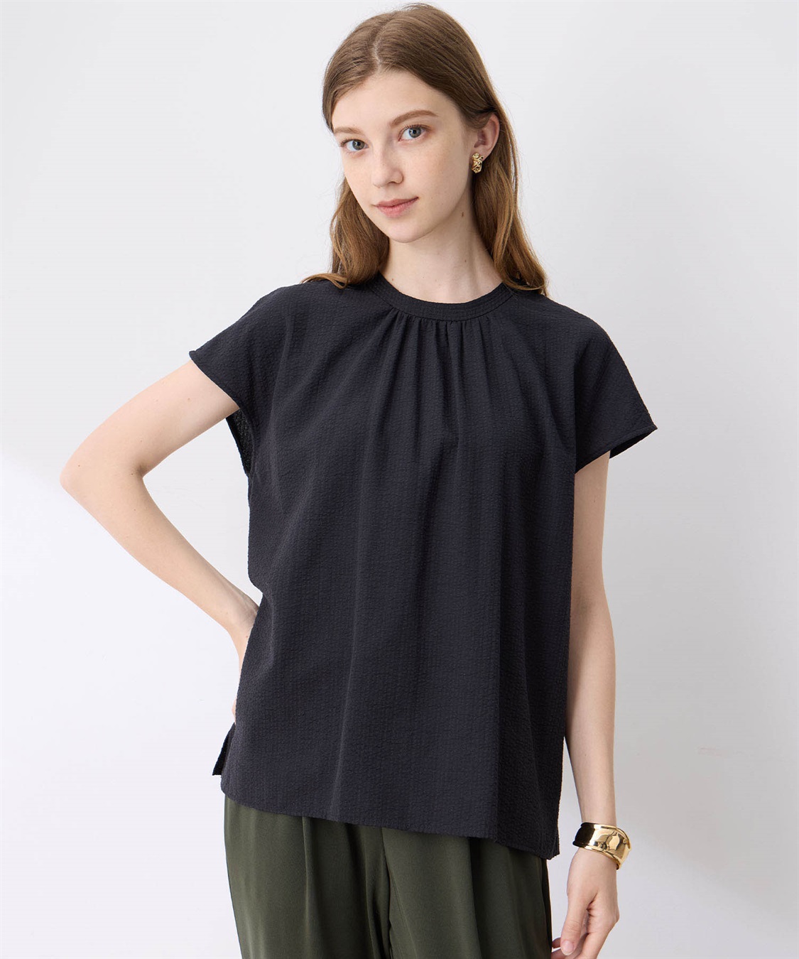 ギャザーネックサッカーブラウス LE SOUK HOLIDAY｜クロスプラス公式