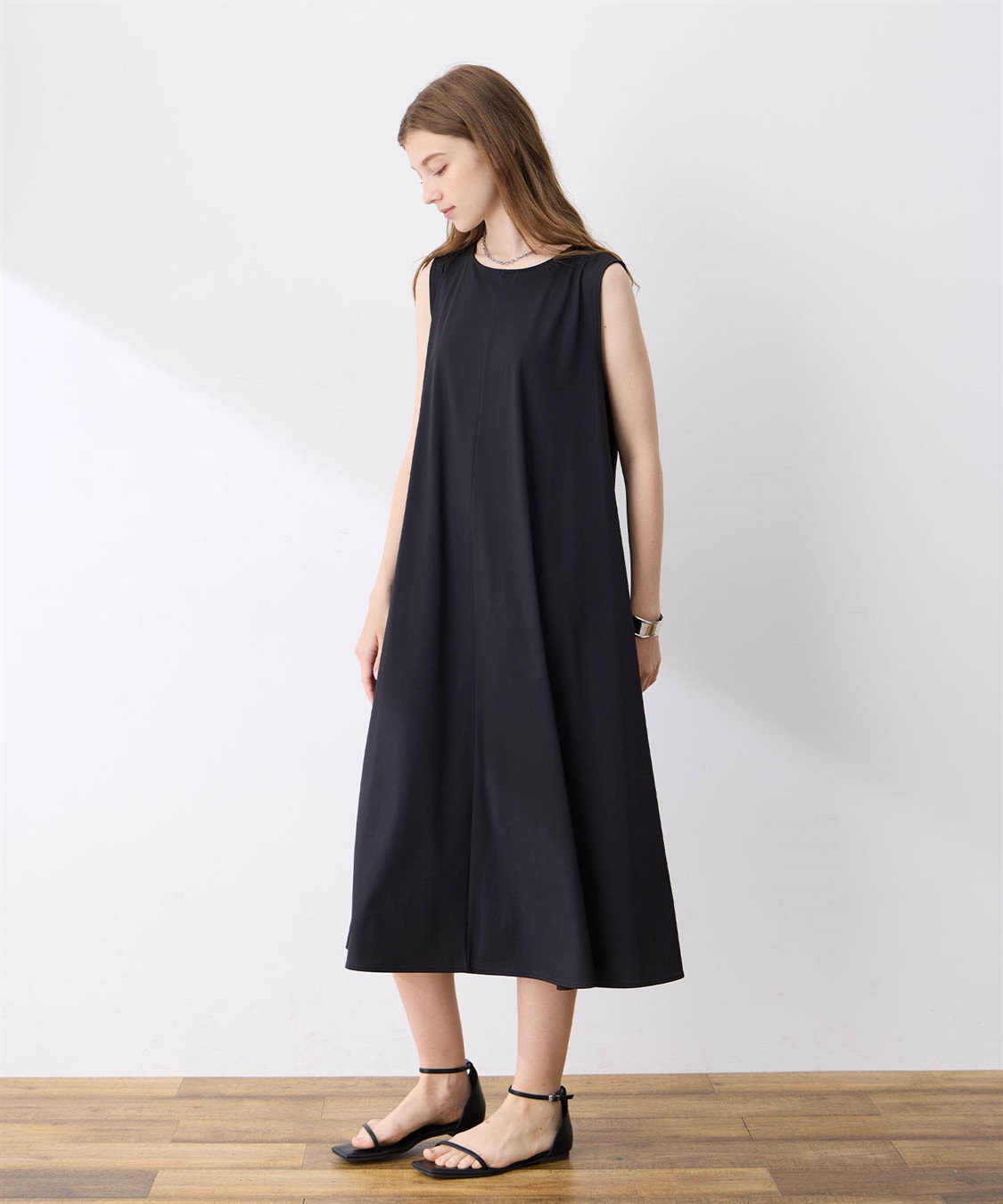 接触冷感】超冷感ノースリーブワンピース LE SOUK HOLIDAY｜クロス