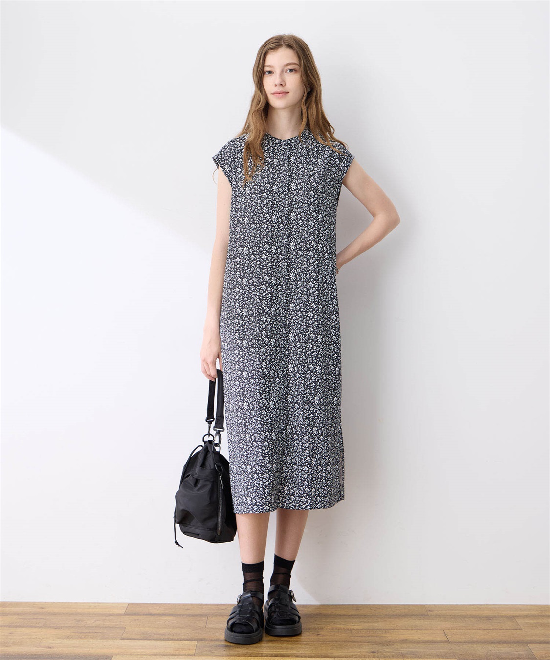 小花柄スリットワンピース LE SOUK HOLIDAY｜クロスプラス公式通販サイト