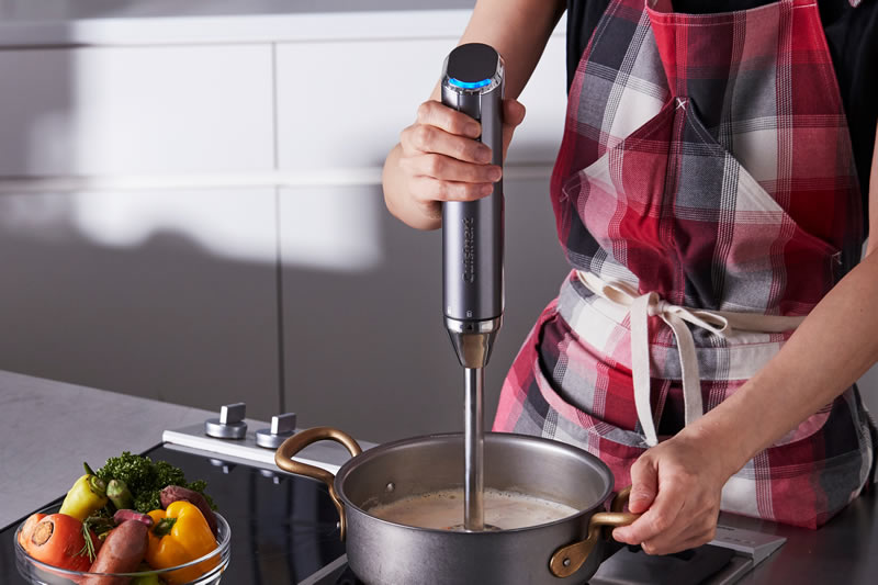 コードレス充電式ハンドブレンダー RHB-100J｜電源コードからの解放