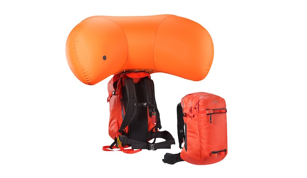 注目の雪山アイテム。エアーバッグを装備したバックパック、ARC'TERYX