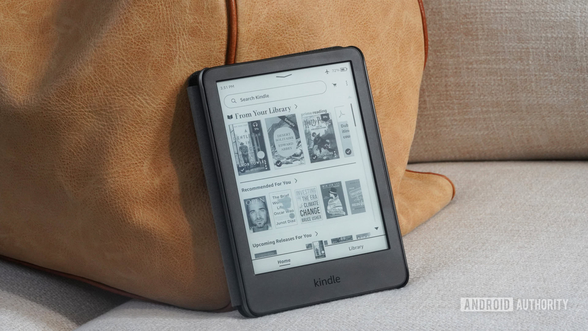 Amazon Kindle (2022) review: The e-reader that belongs in your pocket
