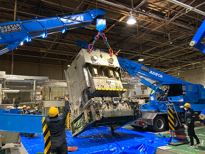 A社 工場内合い吊り作業｜株式会社青木組