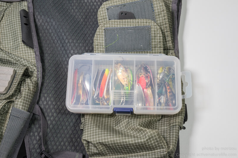 フィッシングベスト｜パタゴニアのハイブリッドパックベストは渓流釣り