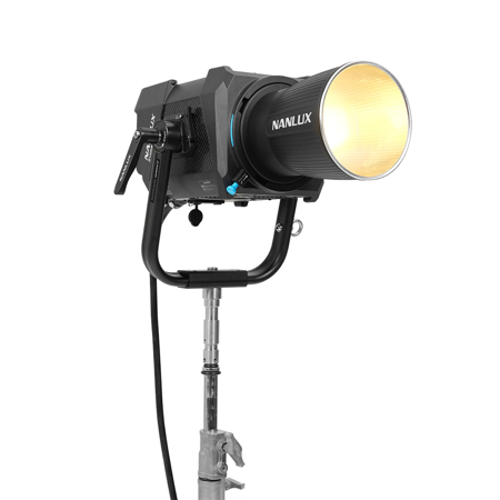 Nanlux Evoke 900C 900W RGBLAC LED Video Spotlight with Flight Case