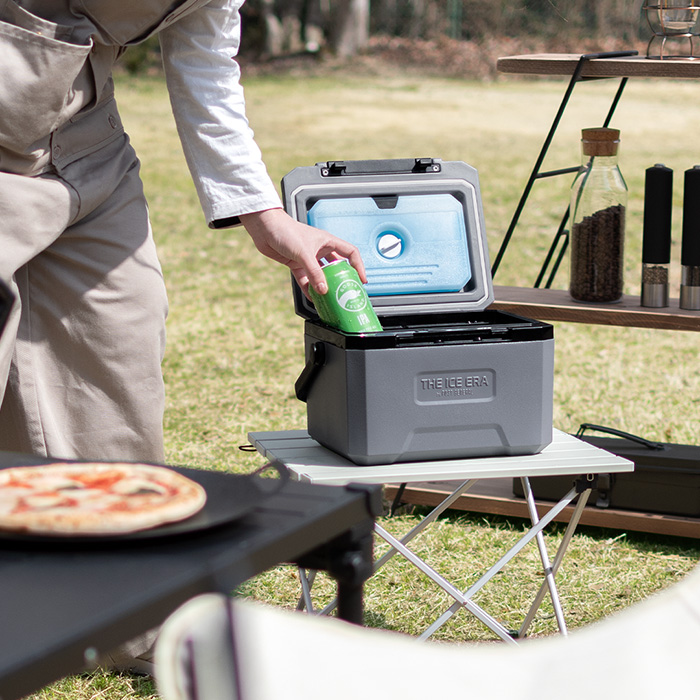 THE ICE ERA HARD-SHELL COOLER NEO (ジ アイスエラ ハードシェル