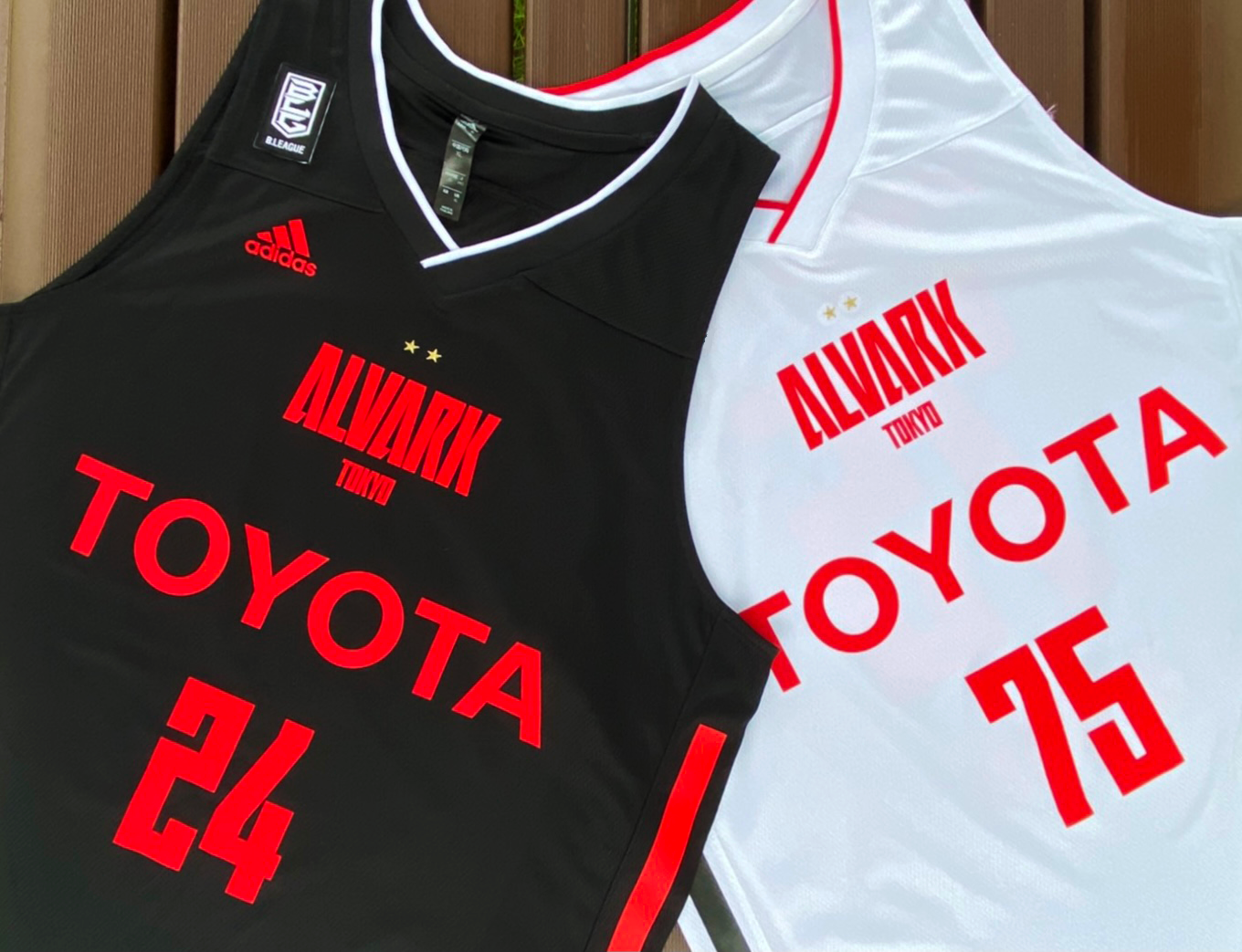 2021-22シーズン ユニフォームデザイン決定のお知らせ | アルバルク東京