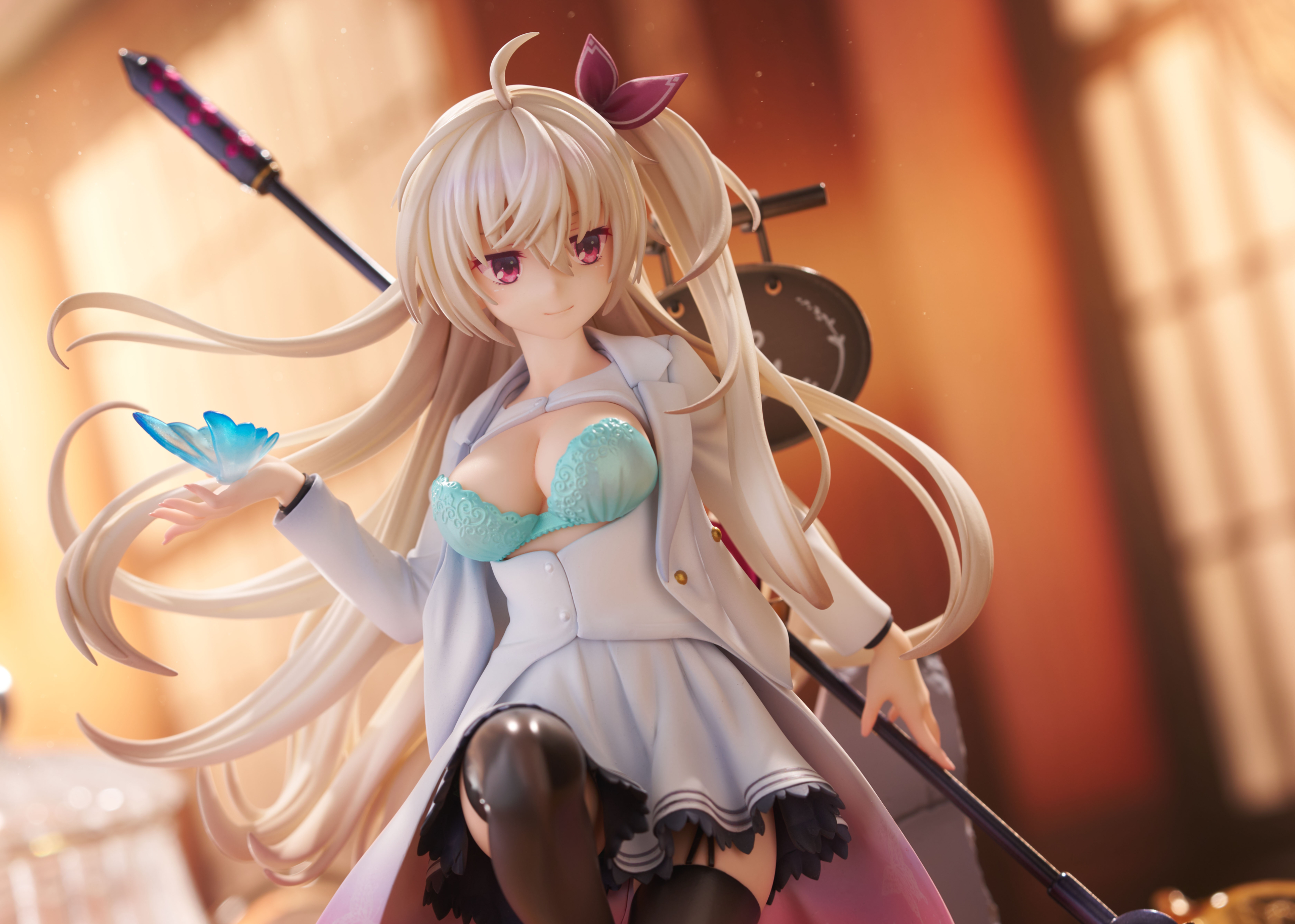 明月栞那 | アリスグリント