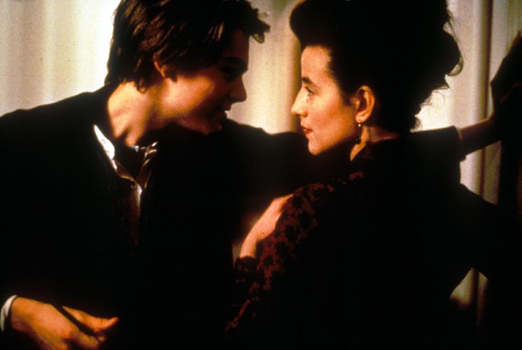 映画 太陽と月に背いて (1995) - allcinema