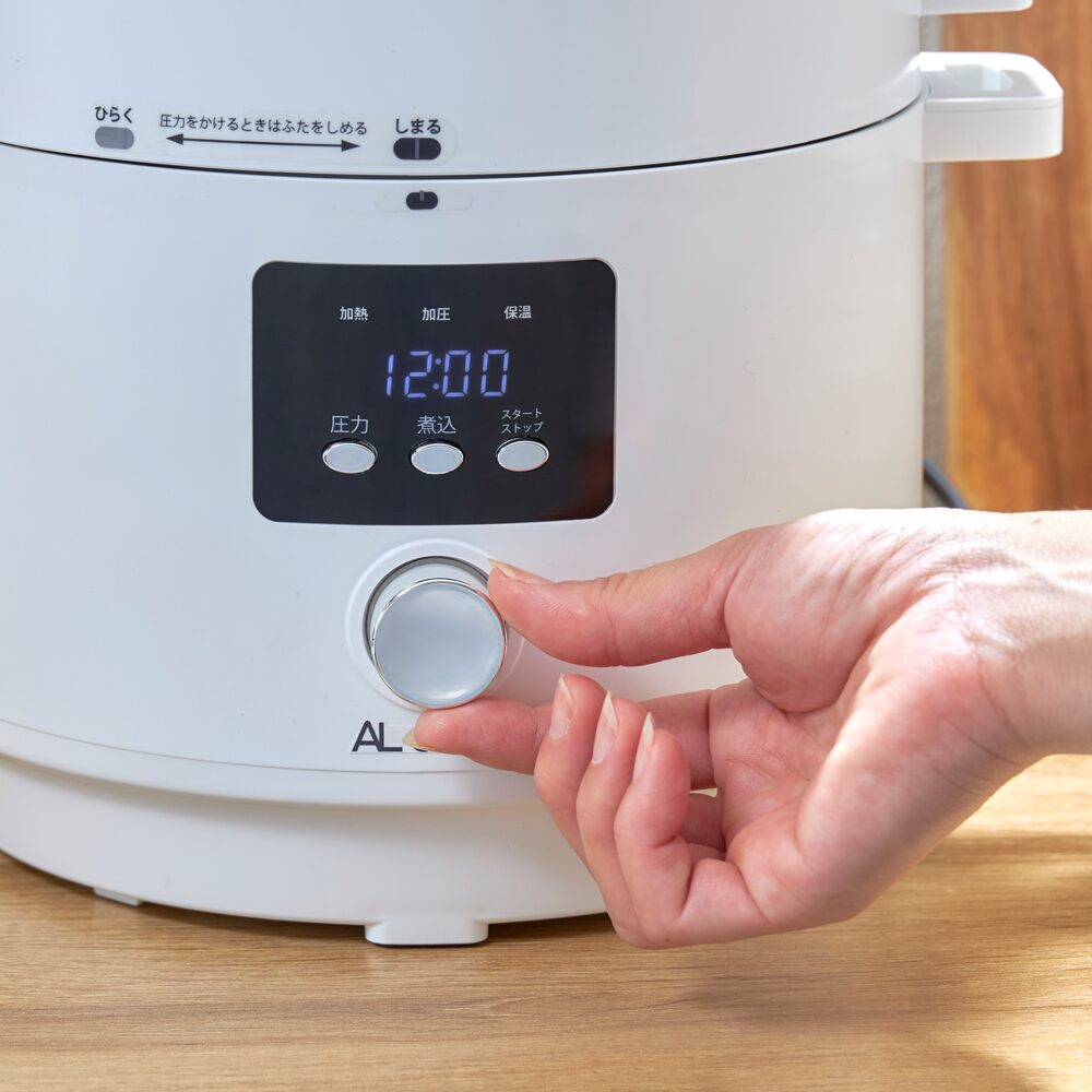 らくなべ 電気圧力鍋（APC-T120/W） | アルファックス・コイズミ