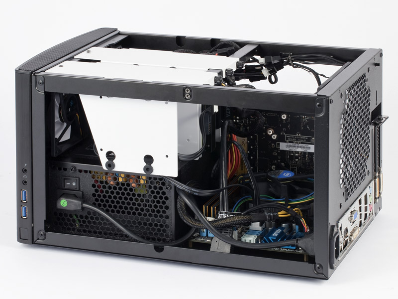 最大6台のHDDを搭載可能なキューブ型Mini-ITXケース「Node 304