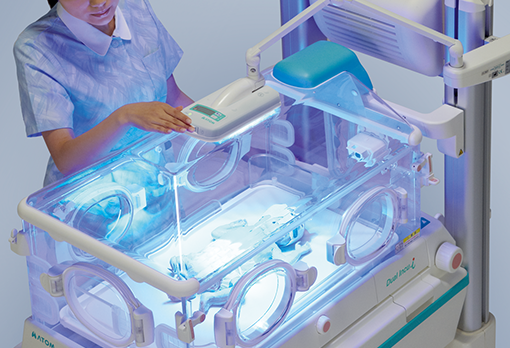 ビリセラピースポットタイプ | 新生児用機器 | 製品情報 | アトム