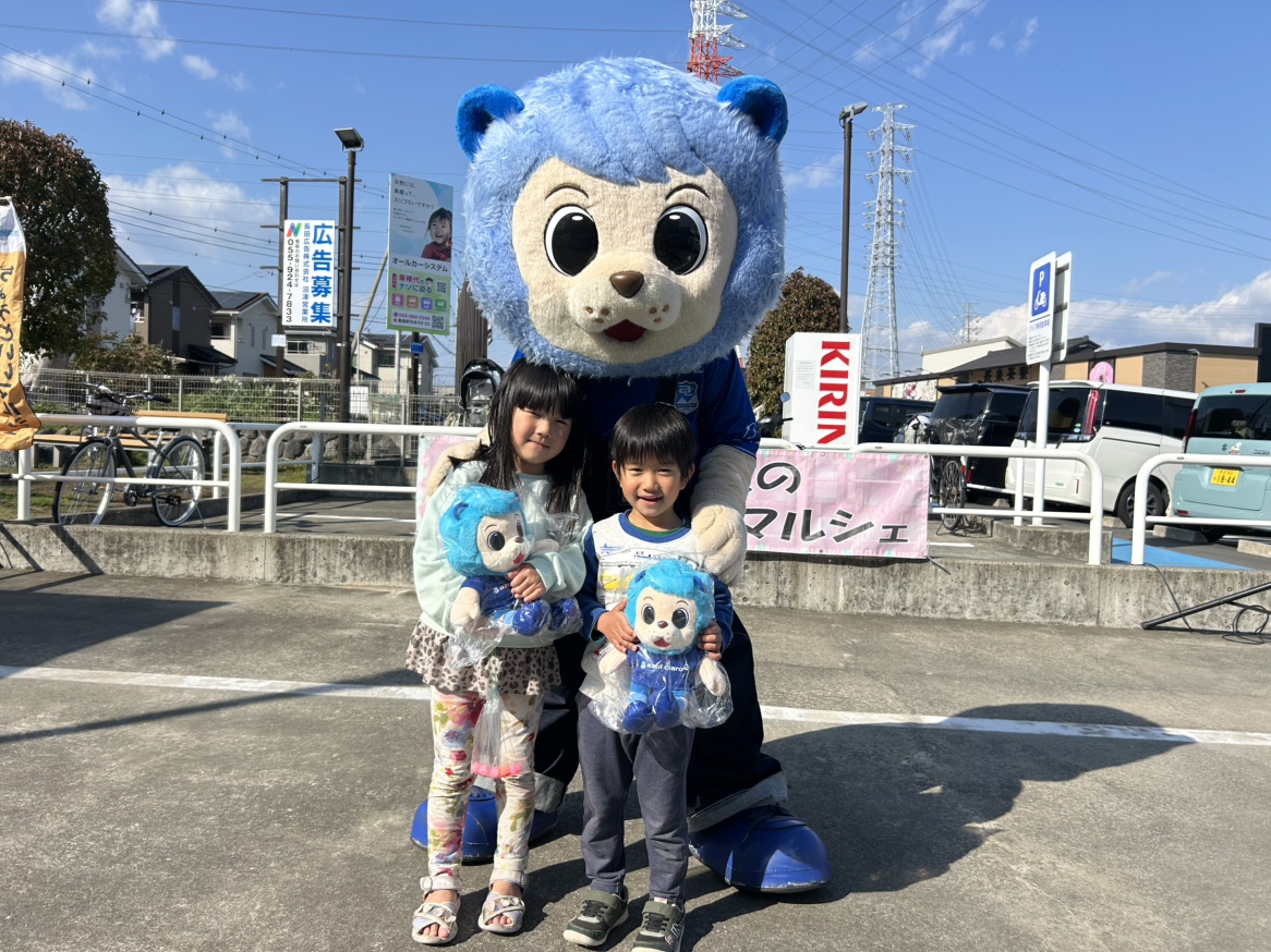 長泉のちょうどいいマルシェ2026春にアスルくんが参加しました