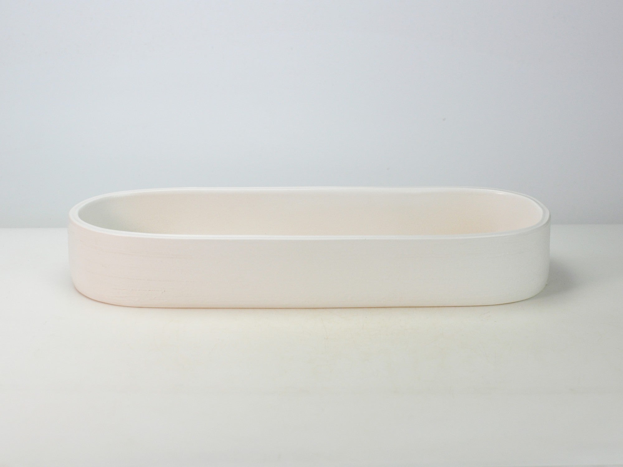 信楽焼 小判型水盤 16号 白マット 幅48cm×奥行16cm×高さ7cmの販売