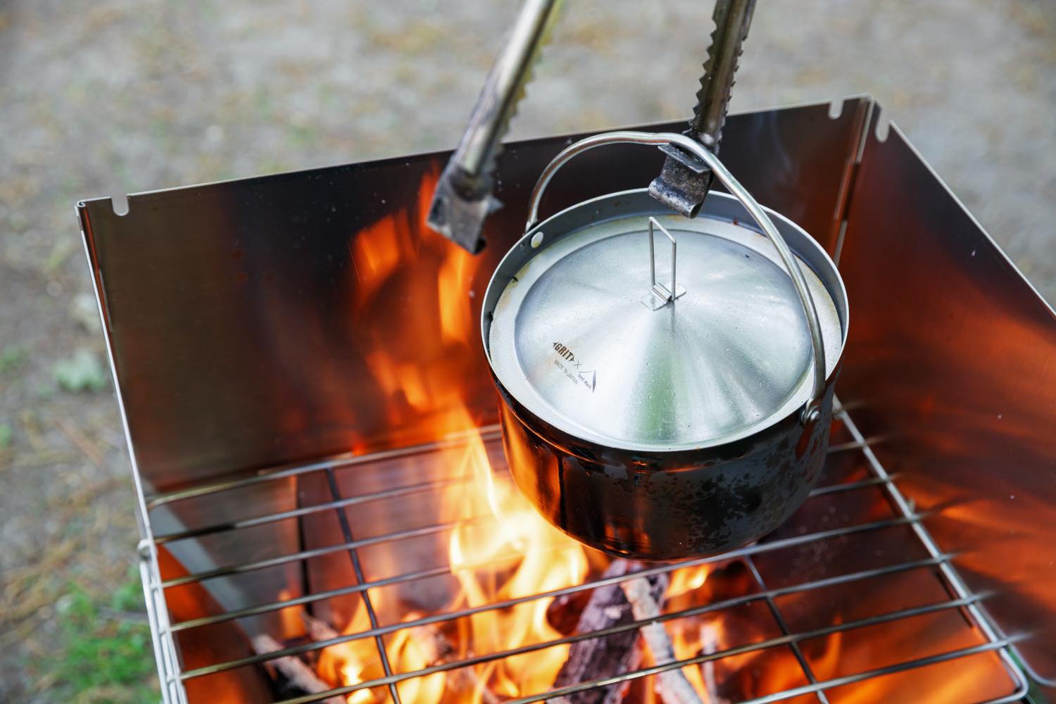 tent-Mark DESIGN（テンマクデザイン）／焚き火グリル“とん火” | 道具