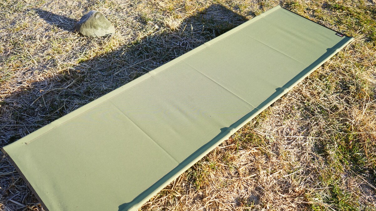 キャンプの睡眠改善に期待！Desert Walkerの折りたたみコットの魅力と