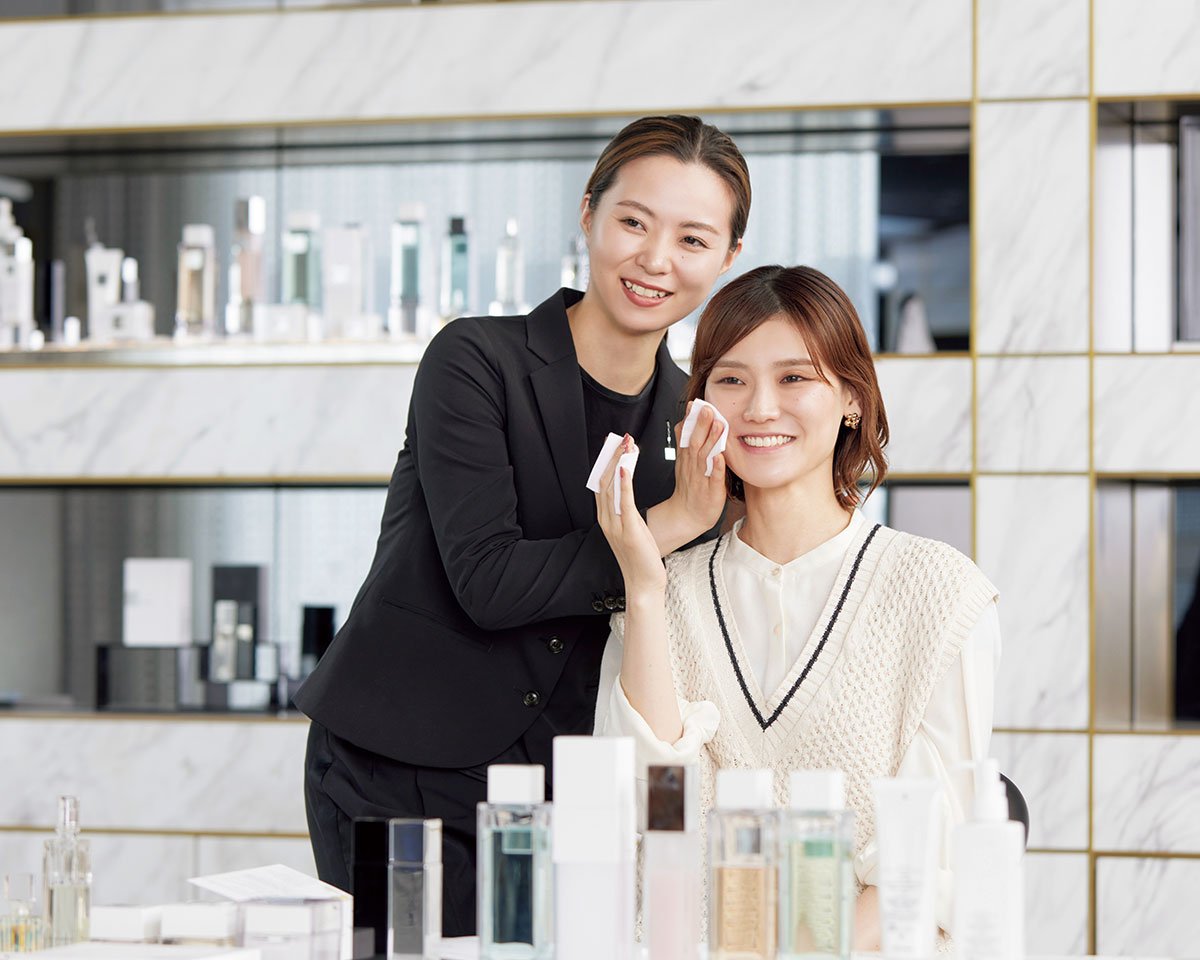 高機能なアイクリームのミニジャーが付録に！大人の肌と心を満たす