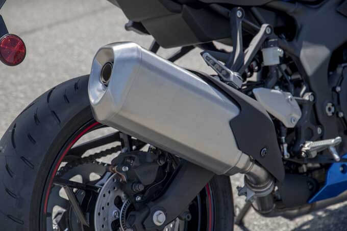 カワサキ ニンジャ ZX-4R SE 試乗記】サーキットでも使いきれない77