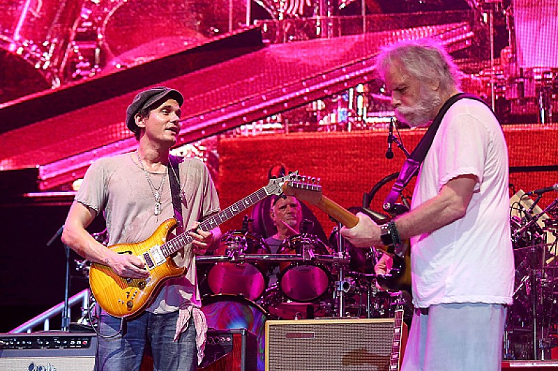 グレイトフル・デッドの故ジェリー・ガルシア、愛用のギターが約2億円