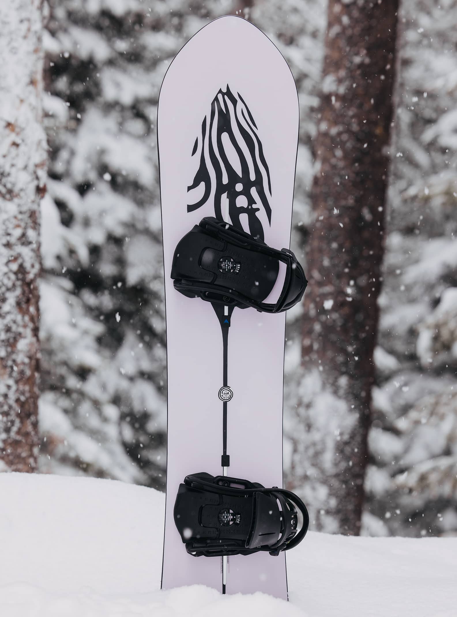 Burton 3D Fish Directional Flat Top Snowboard | Burton.com Winter