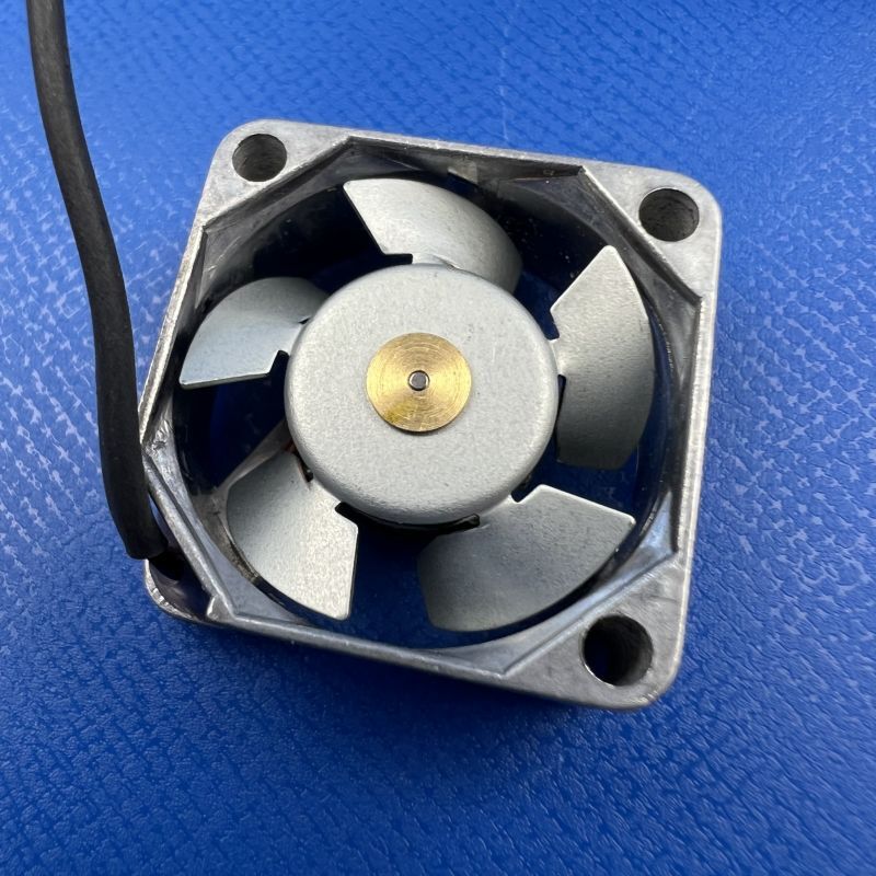 希少金属削り出し冷却用ファン12V超小型高出力パナソニック製