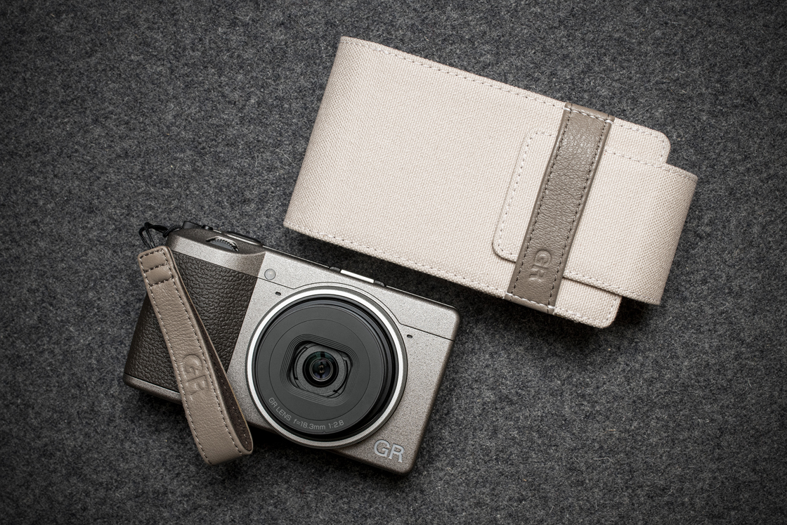 GR III Diary Edition ケース＆ストラップの秘密 （いなば） | GR