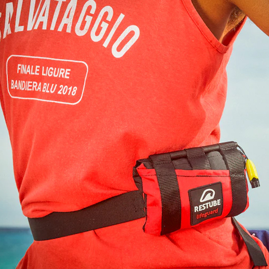 プロ仕様！腰に装着できる緊急浮力 ブイ / レスチューブ ライフガード